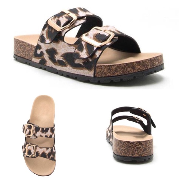 Shoes - LAST 1 🖤 slip on sandals leopard print black